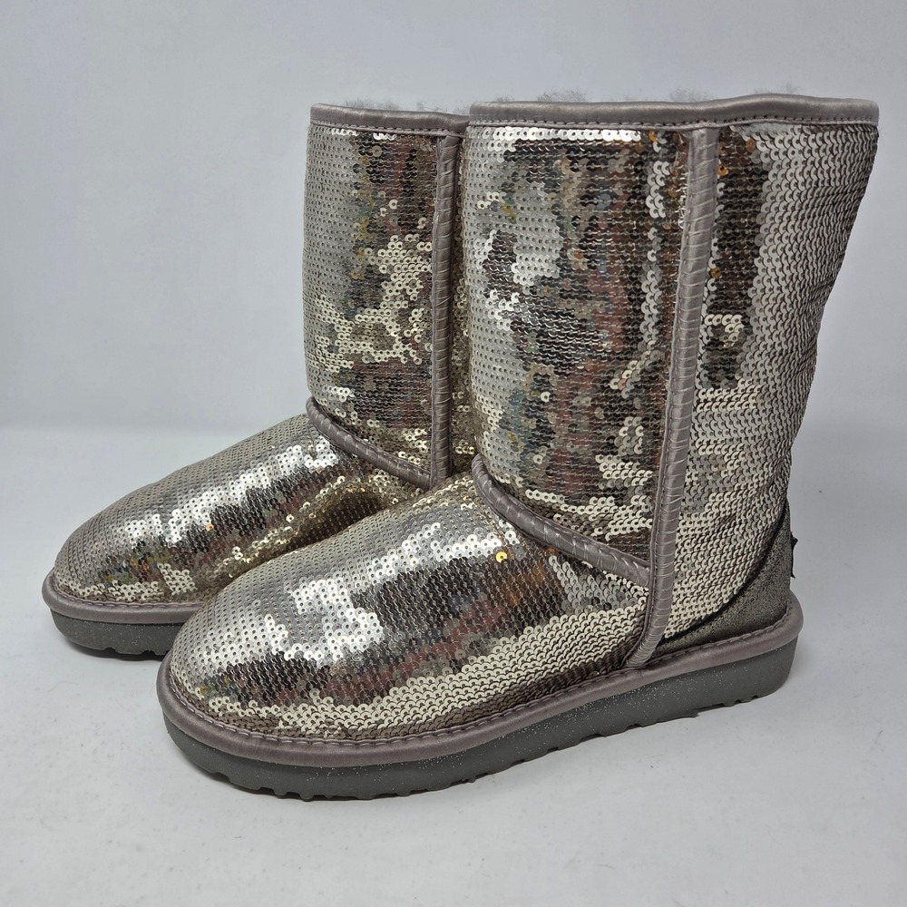 UGG Classic Short Sparkles 3161 Sequin Boots Soft Gold Champagne Women's Size 7